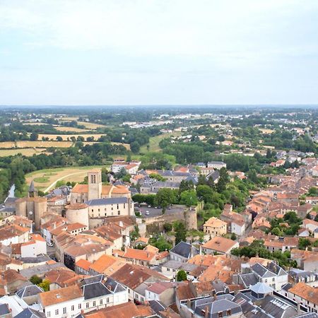 Petite Maison Medievale Parthenay Exteriér fotografie